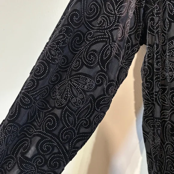 Vintage Shrine Of Hollywood Black Velvet Floral Button Down Shirt Men’s Medium - Picture 5 of 14